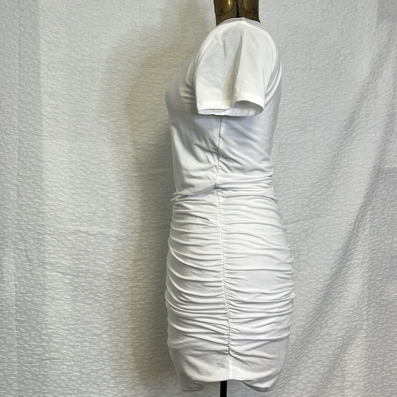 ARITZIA BABATON CONTOUR RUCHED MINI TEE SHIRT DRESS MEDIUM - Picture 7 of 12